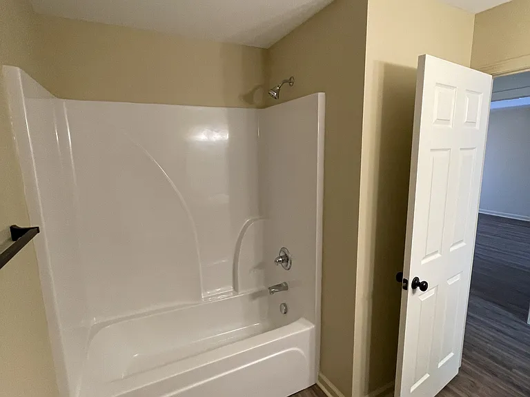 708 Shepard Dr #A — Photo 6