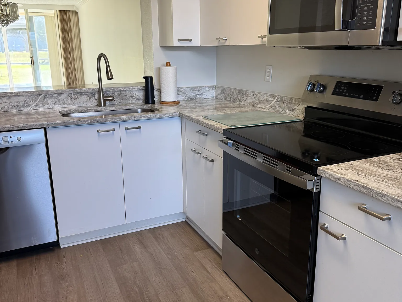 2 bed, 1416 sqft, $1,950 — Photo 1