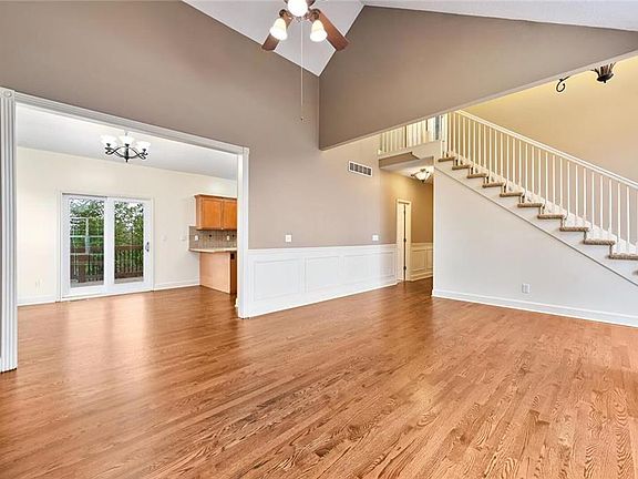 3rd image of 10311 N Kensington Ct