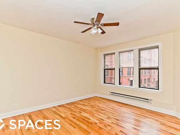 3rd image of 3939 N Janssen Ave APT 1N