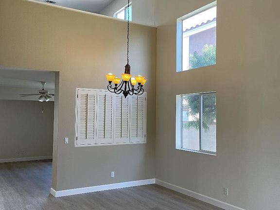 3rd image of 2513 San Simon St