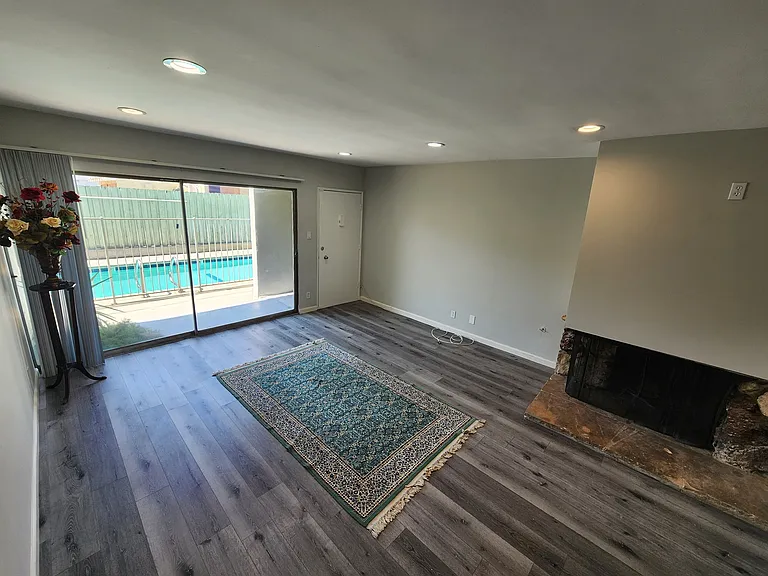 12744 Moorpark St #3 — Photo 26