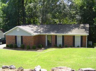 2712 Lakeview Dr, Columbus, GA 31909