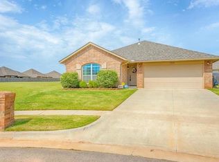 19609 Allergando Ln, Edmond, OK 73012