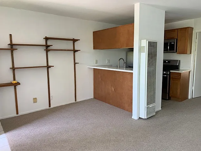 2113 Rose St #1 — Photo 6