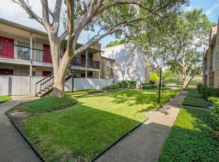 2110 Wilcrest Dr APT 138, Houston, TX 77042