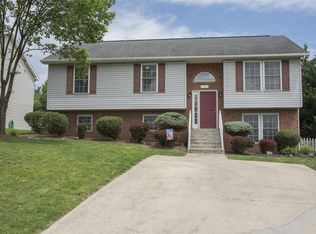 104 Sharon St, Harrisonburg, VA 22801