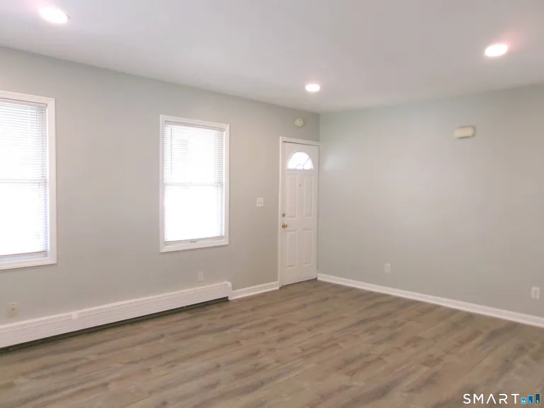 858 Hope St #1 — Photo 4