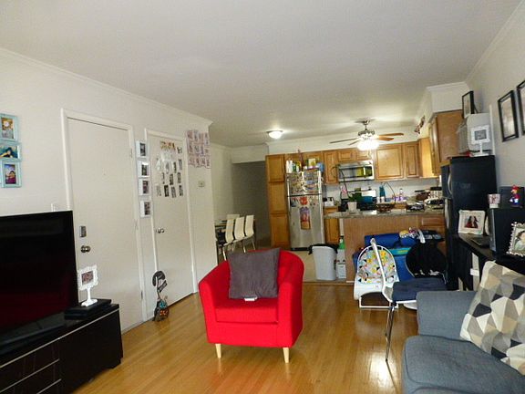 4th image of 3508 Oak Park Ave APT 3N