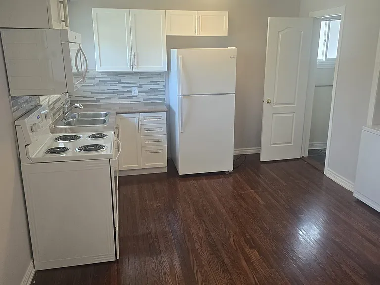 1178 Kipling Ave — Photo 4