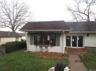 22604 Williams Landing Rd, Sturgis, MI 49091