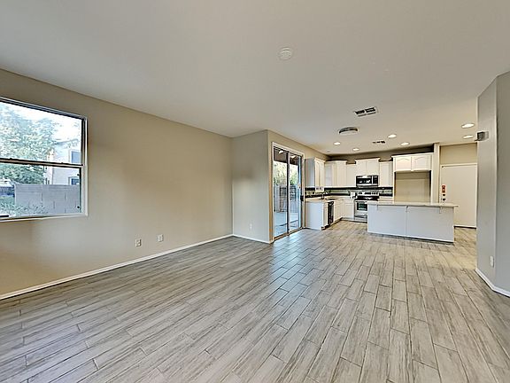 2nd image of 15 N 88th Ave