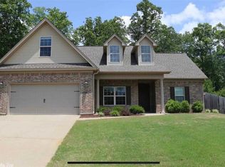 1880 Abbey Ln, Benton, AR 72015