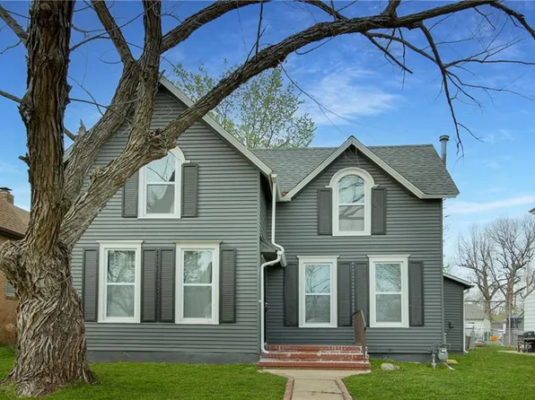 1809 Clark Ave, Parsons, KS 67357