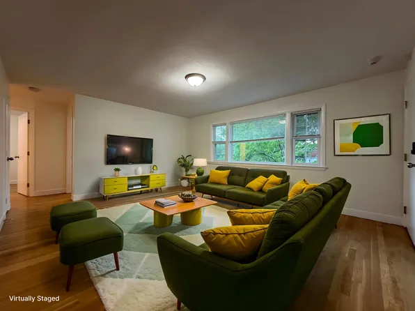 15 Park Ave #5, Foxboro, MA 02035