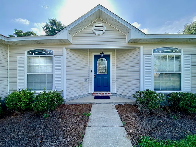 1550 Oakhill Rd — Photo 3