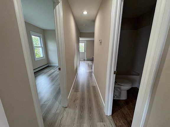 4th image of 135 Greene Ave #B