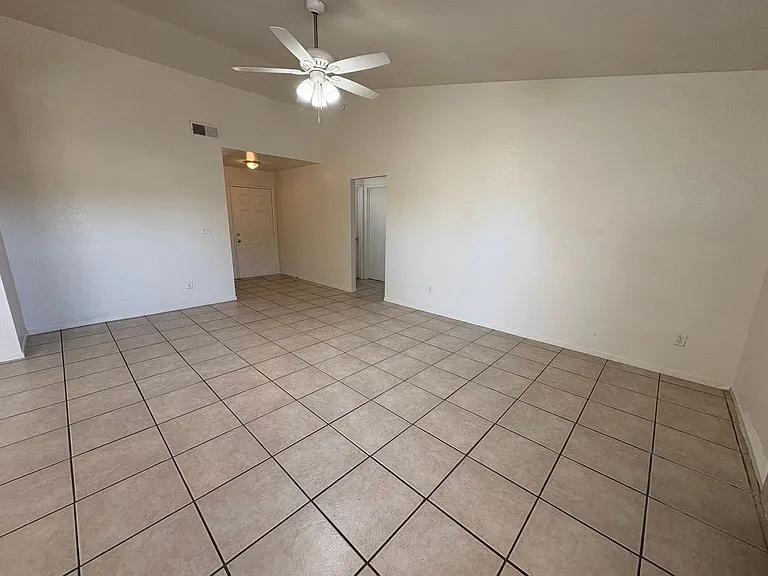 1257 W Olema Cir — Photo 8