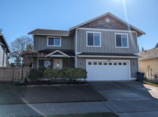 1136 Homestead Dr, Burlington, WA 98233