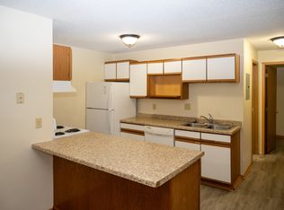 205 31st St SW #17451658, Austin, MN 55912