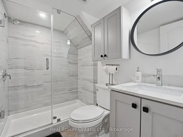 165 Margaret Dr — Photo 31