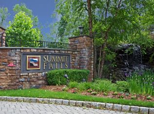 232 Ridge Rd, West Milford, NJ 07480