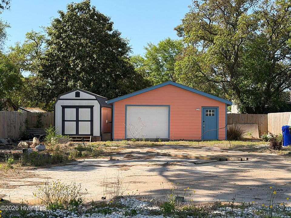 2nd image of 405 Fayetteville Avenue