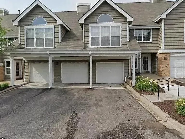 6050 Chasewood Pkwy #2 — Photo 1