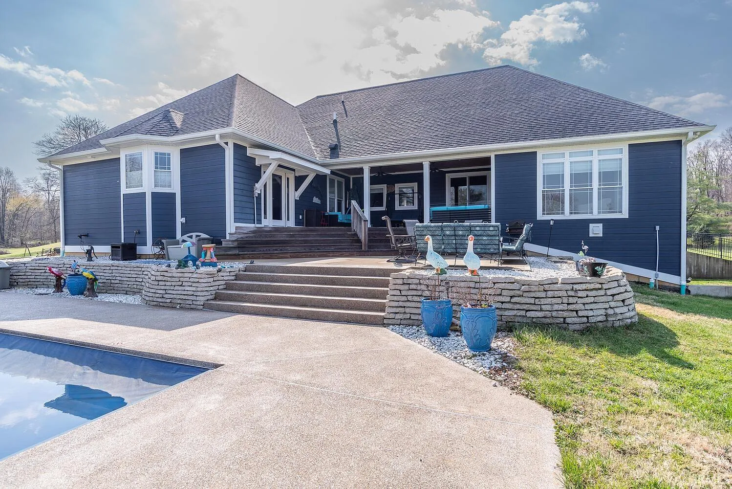 1585 E Rayletown Rd photo 1
