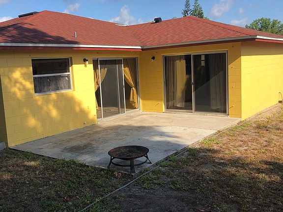 3rd image of 404 Cart Ct