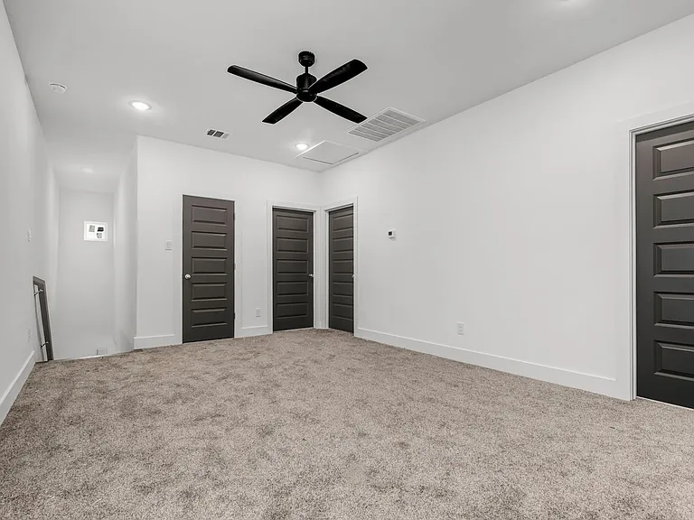 3013 Alpha Wolf Ct — Photo 25