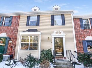 4 Cumberland Ct, Peekskill, NY 10566