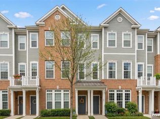 75 Wesmont Dr #1812, Wood Ridge, NJ 07075