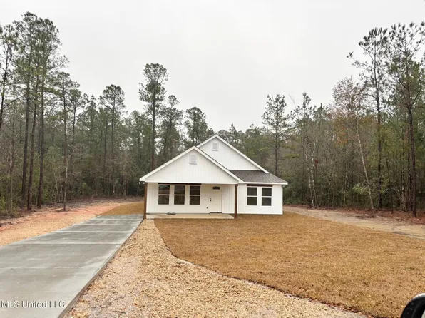 27055 Racoon Cv, Perkinston, MS 39573