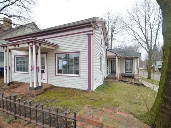 207 2nd St, Baraboo, WI 53913