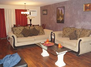 101 Gregory St APT 3, Aurora, IL 60504