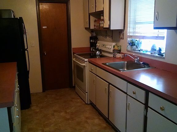 4th image of 4918 Easton St