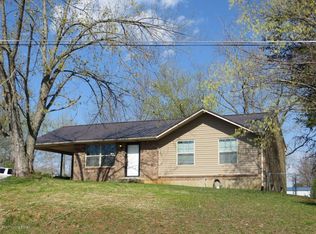 909 Elm Rd, Radcliff, KY 40160
