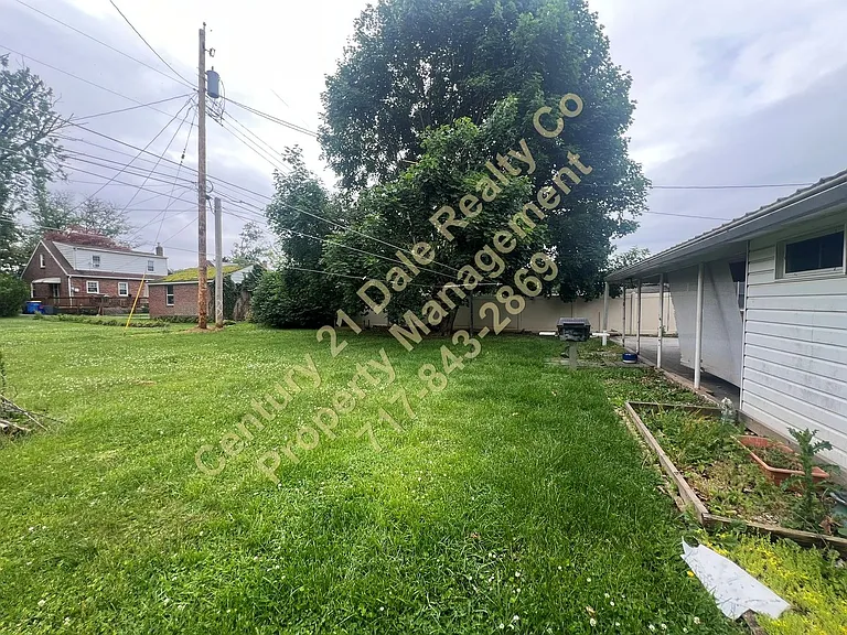 303 Maywood Rd — Photo 22