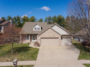 1008 Pine Meadows Ct, Normal, IL 61761