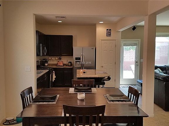 3rd image of 10833 Noble Mesa Ave