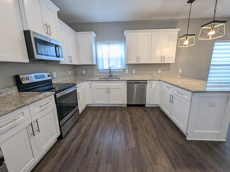 2335 Hadleigh Hills Ct — Photo 10