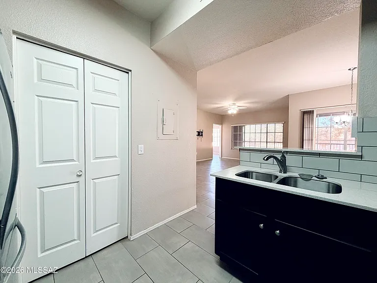 1500 E Pusch Wilderness Dr #17101 — Photo 8