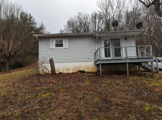 112 Lowridge Rd, Johnson City, TN 37604