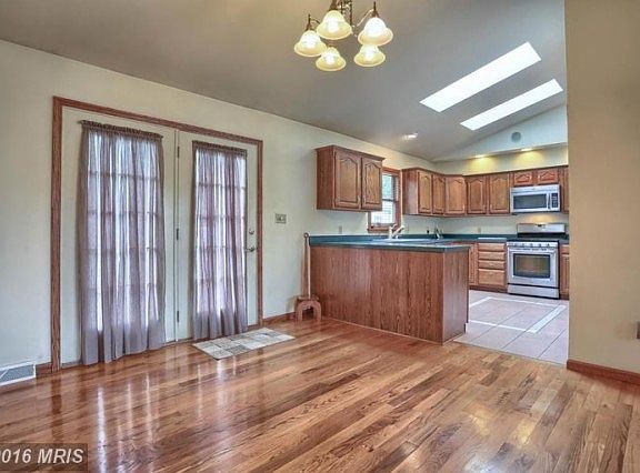 5th image of 141 Pugh Dr