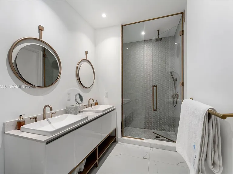 2655 S Bayshore Dr #908 — Photo 11