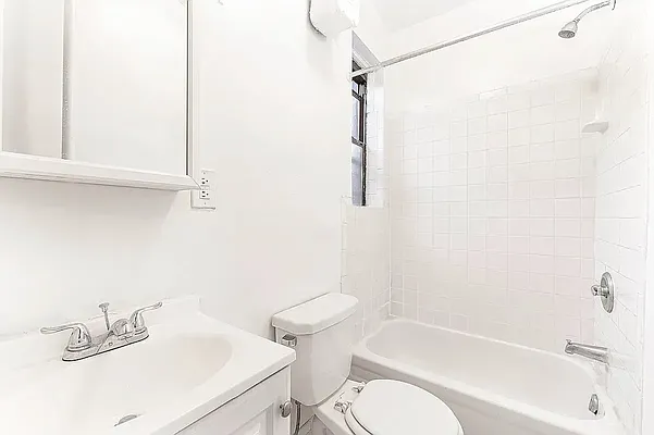 Rented by REAL New York | media 8