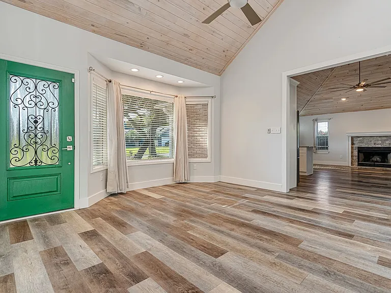 10008 Calle De Palencia — Photo 7