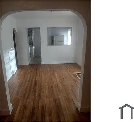8821 Intervale Ave — Photo 2