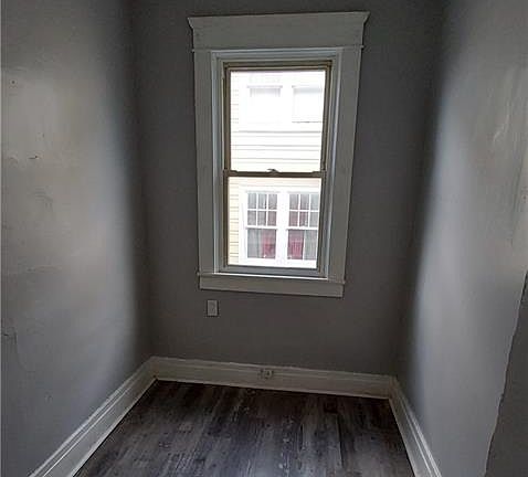 4th image of 204 Genesee Park Dr #6